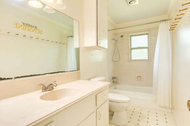 full bathroom with vanity, toilet, crown molding, and shower / tub combo with curtain