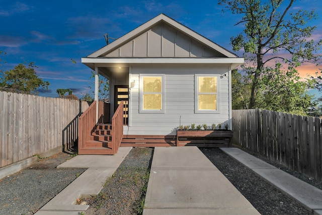 view of front of home