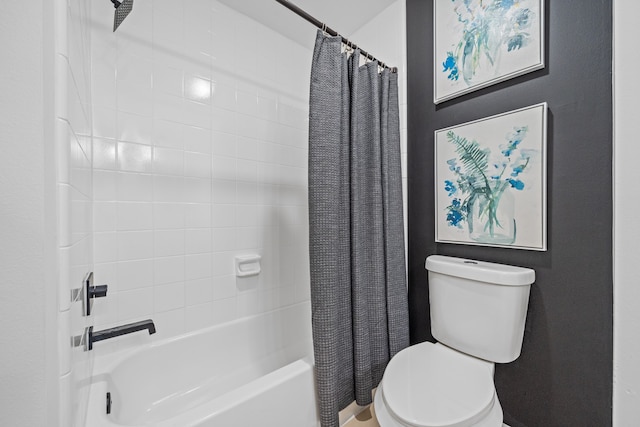 bathroom with shower / tub combo with curtain and toilet