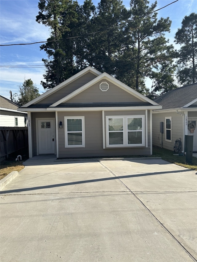 view of front of property