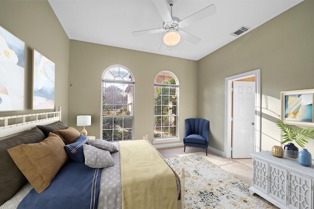 bedroom with ceiling fan