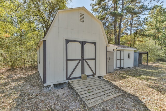 view of outdoor structure