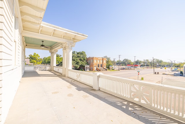 view of patio / terrace with covered porch