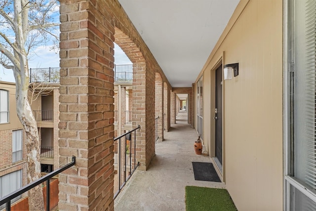 4643 Wild Indigo Unit 414, Houston, TX 77027 - view of corridor