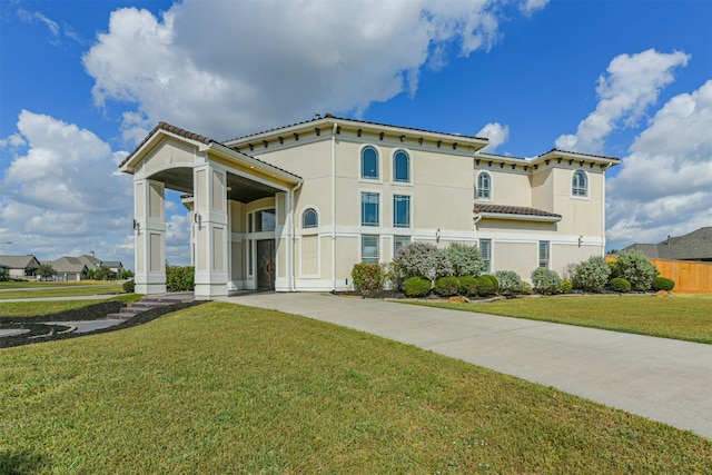 exterior space featuring a front lawn