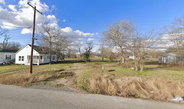 Listing photo 2 for 1012 Powell St, Richmond TX 77469