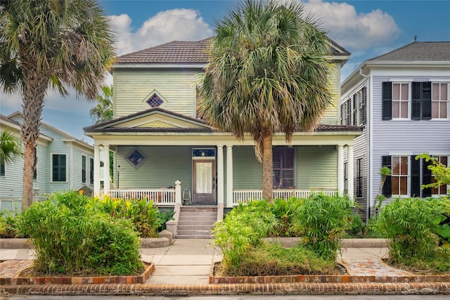 view of front facade featuring covered porch