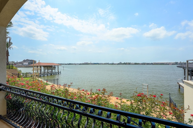 view of water feature