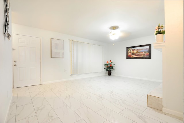 empty room with ceiling fan