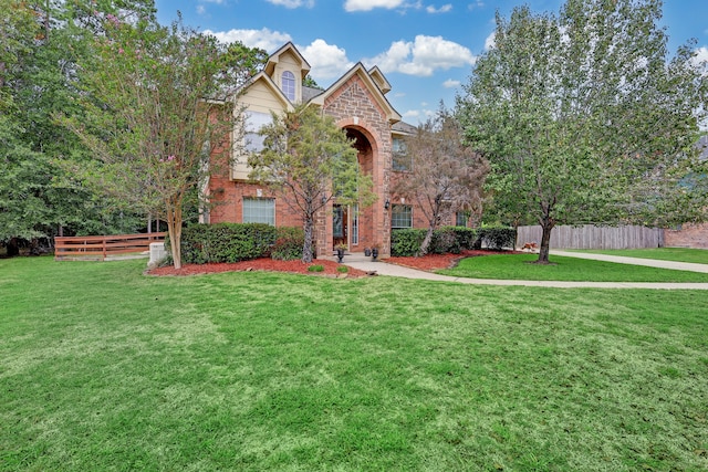 view of front of house featuring a front yard