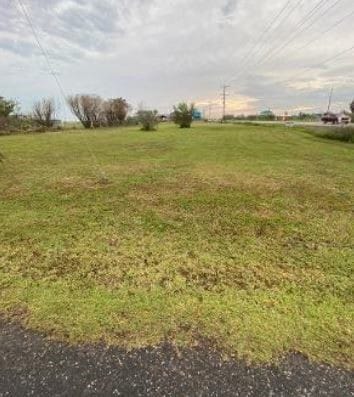 Listing photo 2 for 995 Caplen St, Gilchrist TX 77617