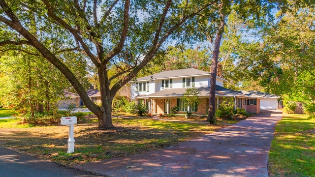 view of front of house featuring a porch