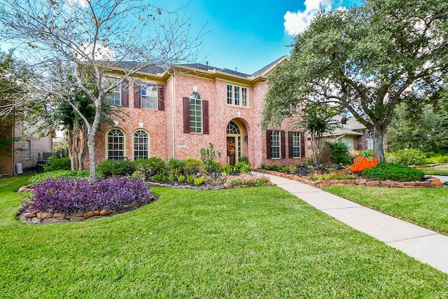 view of front of property with a front yard