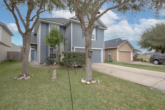 view of front facade with a front lawn