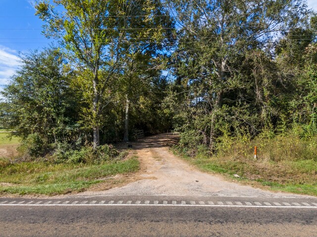 1591 Fm 163rd Rd, Cleveland, TX 77327 - photo 2