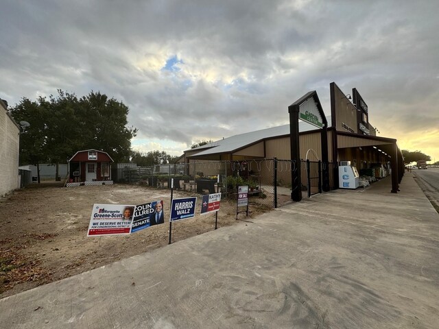 717 Main St, East Bernard, TX 77435