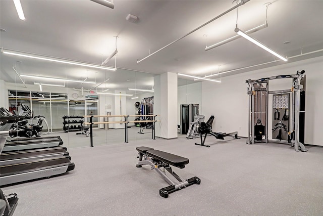 workout area featuring a garage