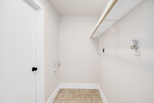 washroom featuring light tile patterned floors