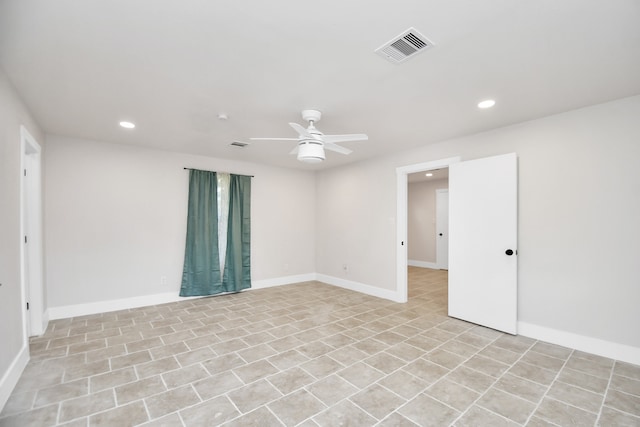 empty room with ceiling fan