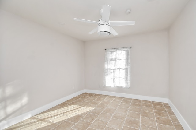 empty room with ceiling fan