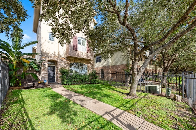 view of front of house with a front yard