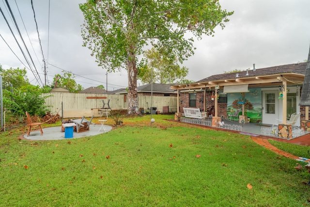 view of yard featuring a patio and a pergola