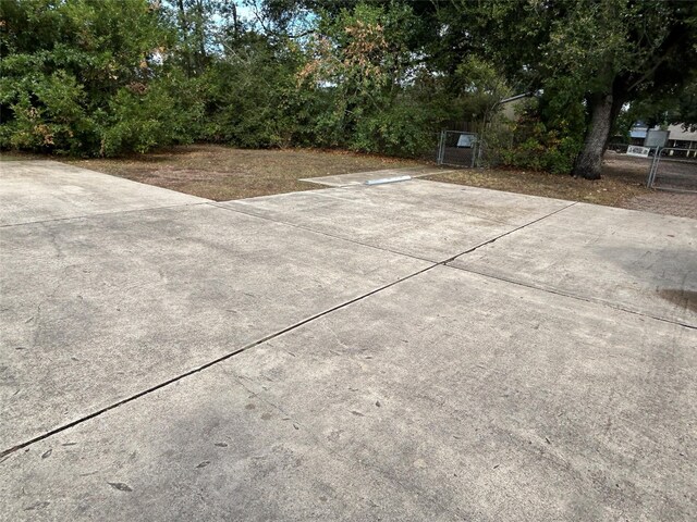 1402 E Ave, Katy, TX 77493 - photo 36