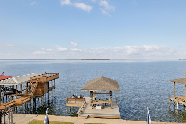 dock area featuring a water view