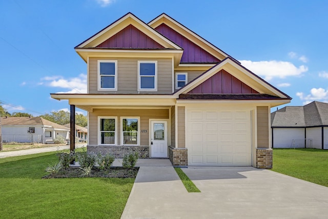 craftsman-style home featuring a porch and a front lawn