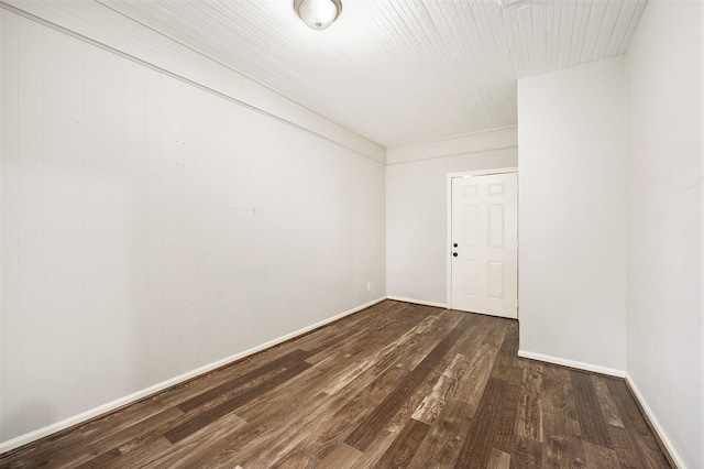 10406 Wiggins St, Houston, TX 77029 - unfurnished room with wood finished floors and baseboards
