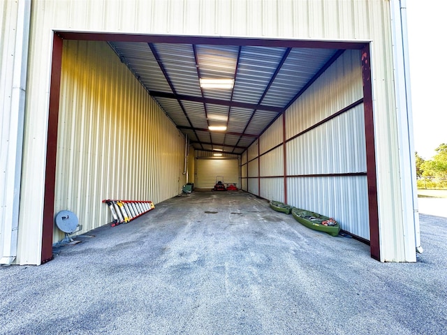 623 Barkaloo Rd, Baytown, TX 77521 - garage featuring metal wall