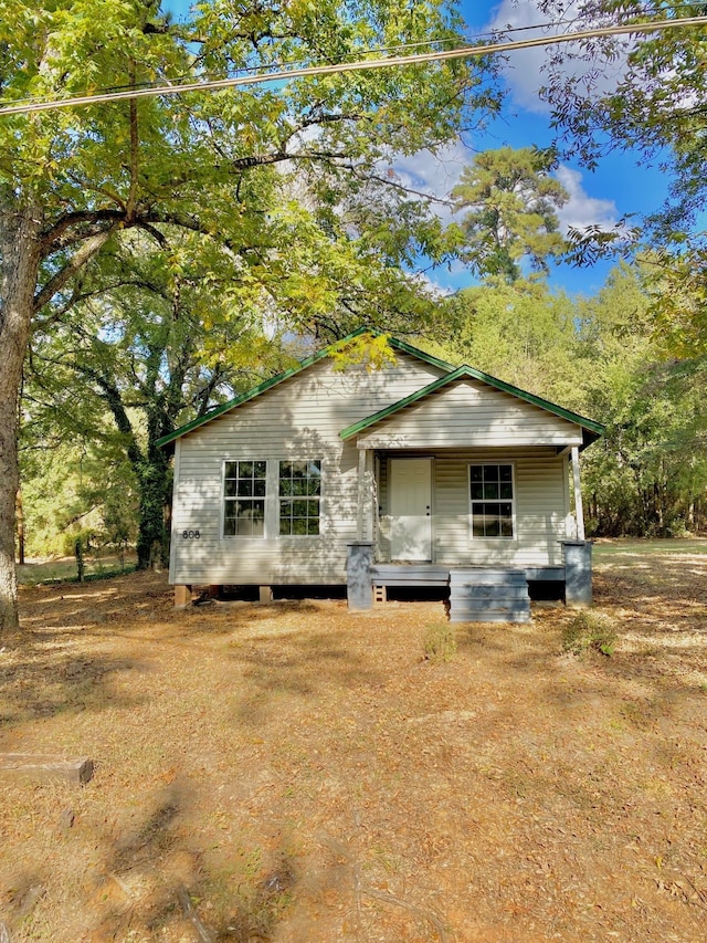 view of front of property