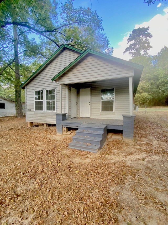 view of front of property