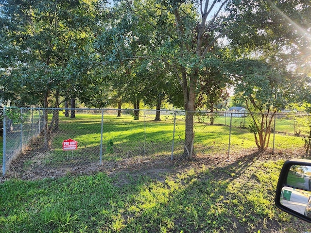 Listing photo 3 for 0 Folkestone Ln, Houston TX 77075