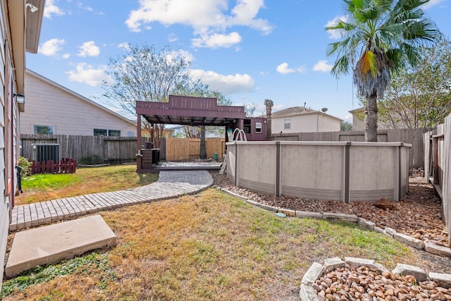 view of yard with a patio area