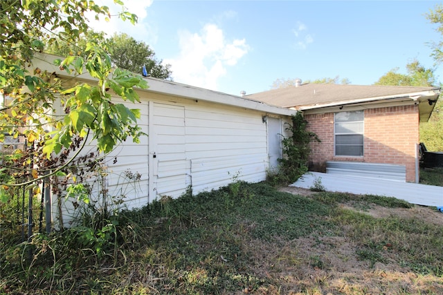 view of side of property