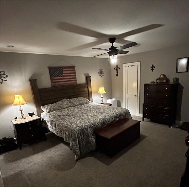 bedroom featuring carpet flooring and a ceiling fan