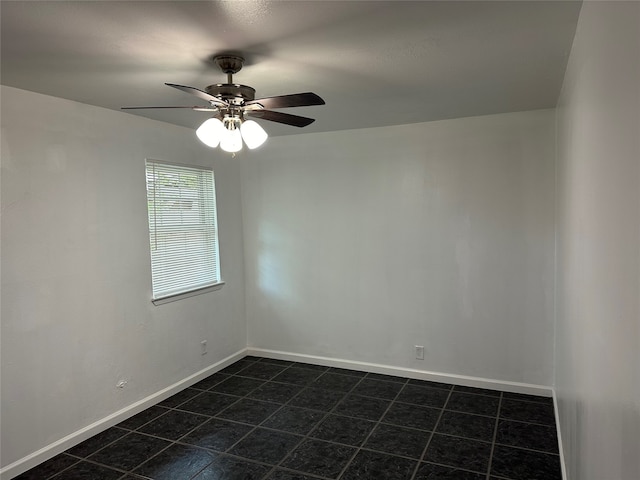 empty room with ceiling fan