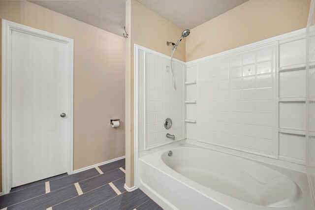 bathroom featuring shower / bath combination