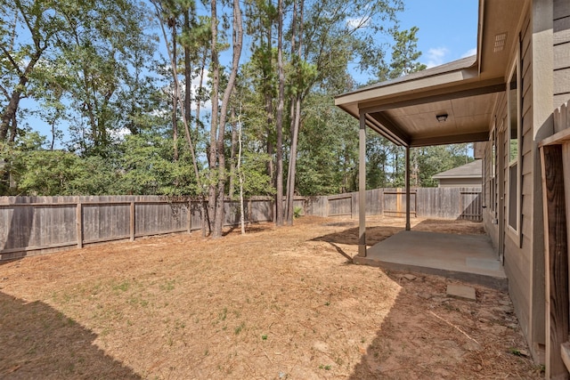 view of yard with a patio