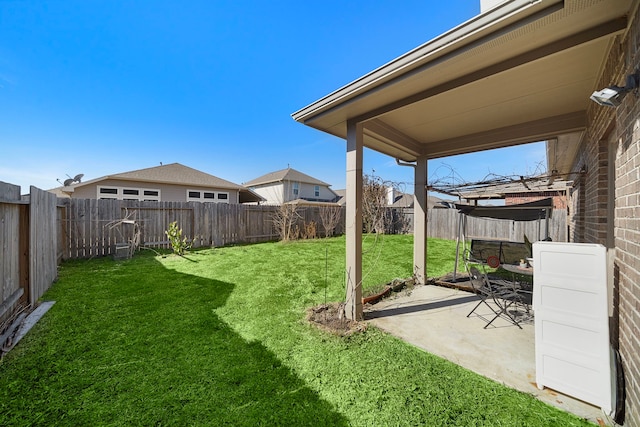 view of yard with a patio area