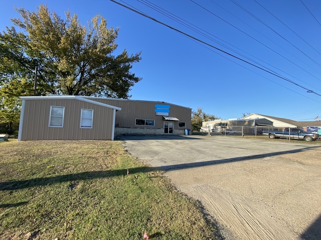 Listing photo 3 for 500 E Commerce St, Buffalo TX 75831