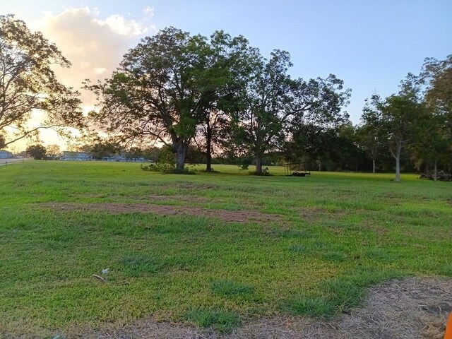 1040 S Anderson St, Angleton, TX 77515 - photo 1