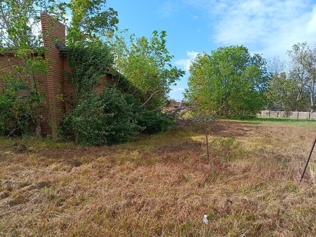 1321 E Mulberry St, Angleton, TX 77515 - photo 6