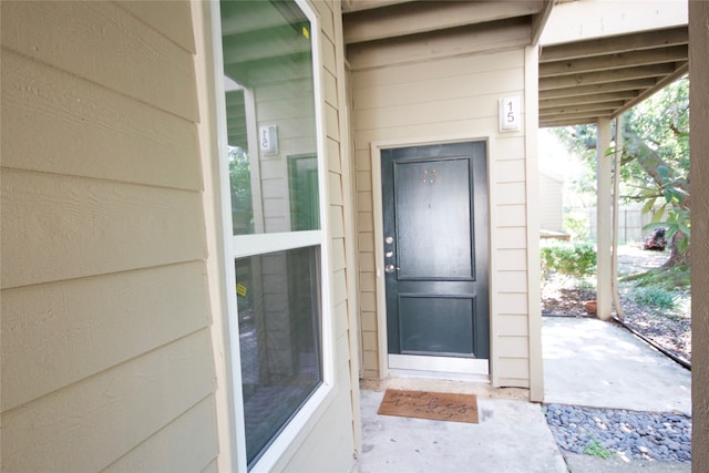 view of entrance to property