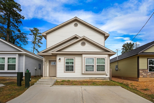 view of front of property