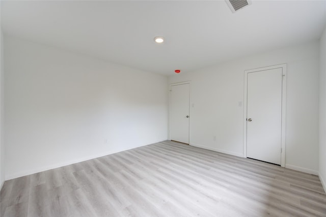 empty room featuring light hardwood / wood-style flooring