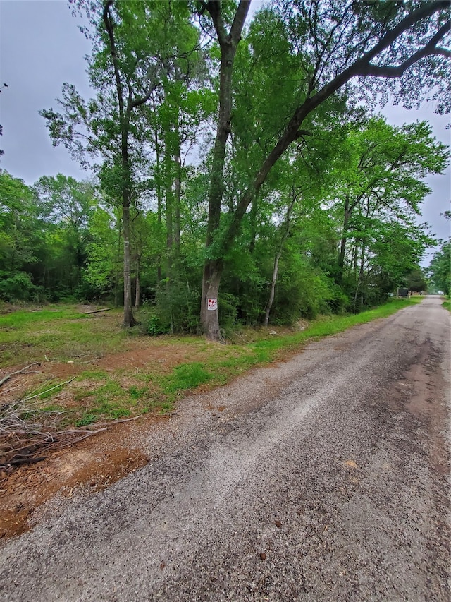 Listing photo 3 for 246 County Road 3990, Cleveland TX 77328