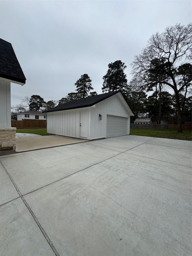 exterior space featuring fence