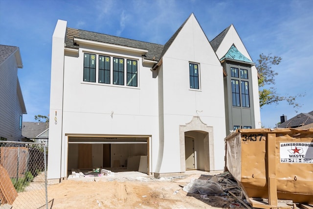 view of front facade featuring a garage